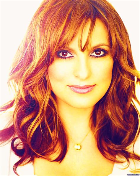 Today, beautiful mariska wears her hair in a golden blonde brownish color becoming her lovely tan. Mariska Hargitay. I just love her and the image she ...