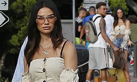 He was born to a nigerian father and english mother. Dele Alli's girlfriend Ruby Mae flaunts taut abs on St ...