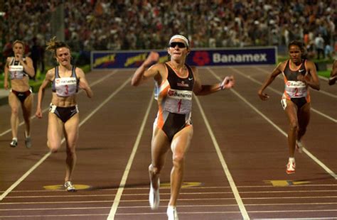 Ana gabriela guevara es una atleta mexicana, especialista en la prueba de 400 metros lisos, de la que se proclamó campeona universal ana gabriela practicó deporte desde una edad muy temprana. Ana Gabriela Guevara | Art&Photo | Flickr