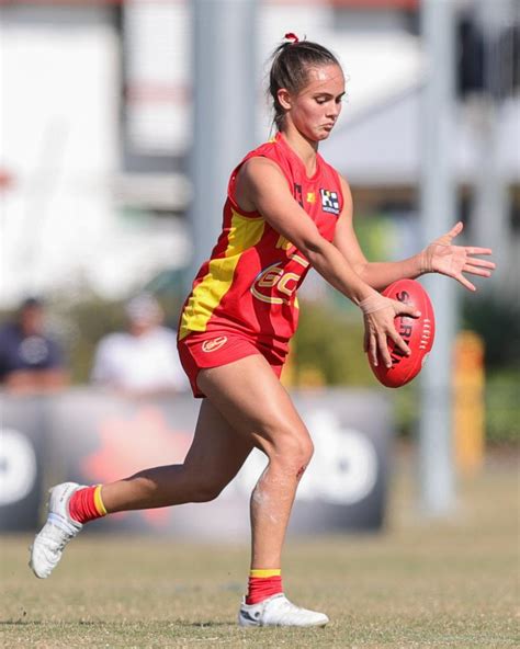 Talented Jasmyn Smith Balances AFLW Goal With Other Passions Aussie