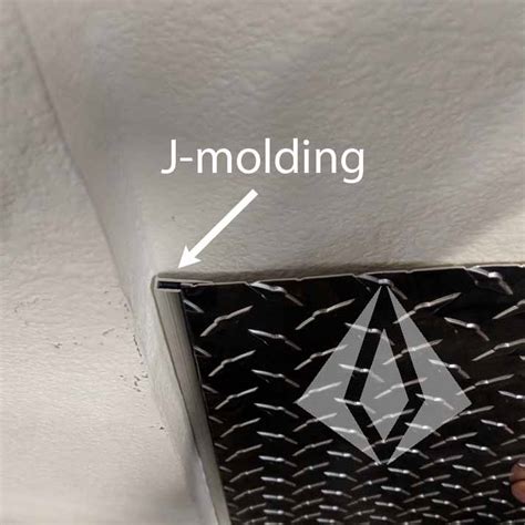 Wholesale Aluminum J Molding Online Diamond Plate