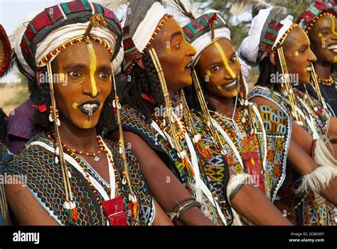 Niger A Wodaabe Bororo Man With His Face Painted For The Annual