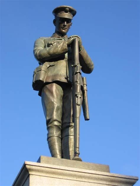 Newmains War Memorial North Lanarkshire War Monument Memorial