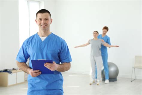 How Do You Become A Physical Therapist Sports Management Degree Guide