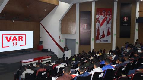 Var En El Fútbol Peruano De Primera División Fpf Inició Capacitación De árbitros Para El 2023