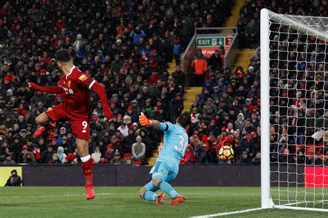 El mejor fútbol, en directo y con multidifusiones. Campeonato Inglês: Firmino faz de letra em goleada do ...