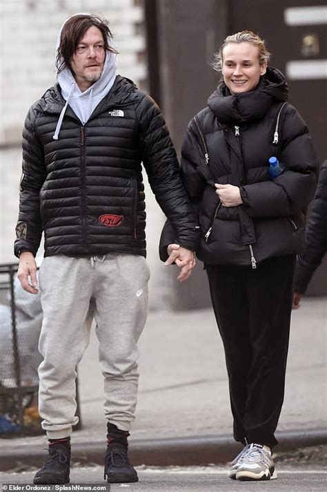 Diane Kruger Cant Stop Smiling During Romantic Morning Walk With Love