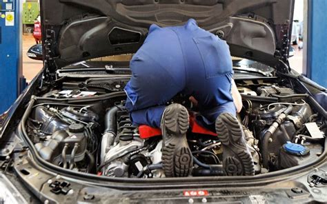5 Basic Car Repairs You Can Learn To Do Yourself To Save Money