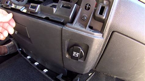 2009 Dodge Ram Blend Door Actuator Knocking Noise Repair  
