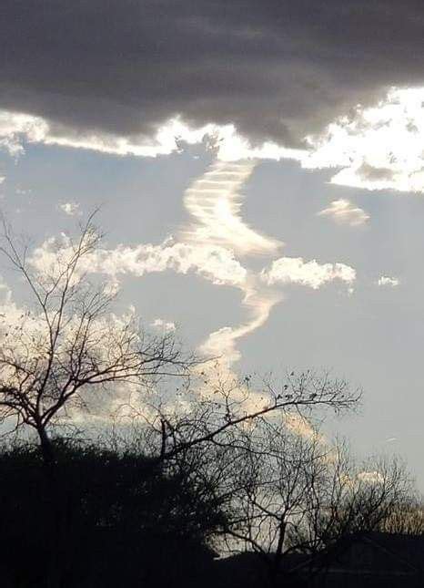 Pin By Rhonda Johnson On Nature Is Awe Angel Pictures Angel Clouds