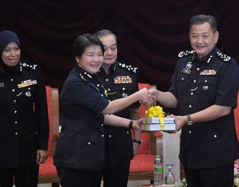 Datuk Yong Is New KL Police Deputy Chief The Leaders Online