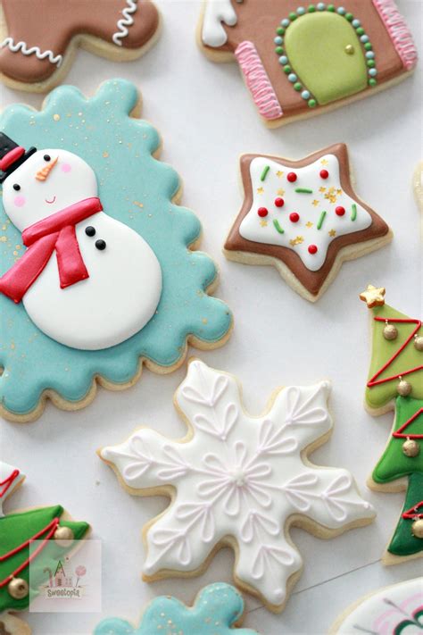 Perfect for cookie exchanges, baking with kids, and includes allergy friendly recipes too. Royal Icing Cookie Decorating Tips | Sweetopia