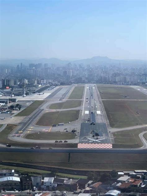 Aeroporto de Congonhas CGH SBSP São Paulo Pista principal em obras