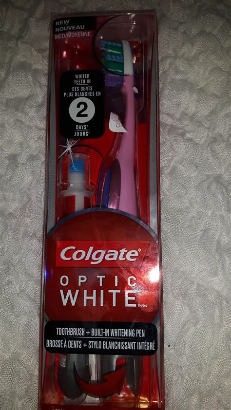 It also has properties that help to protect and strengthen existing enamel. Colgate 360° Optic White Toothbrush reviews in ...