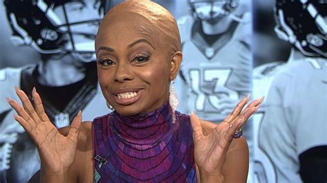 Josina Anderson Debuts Bald Head After Losing Sanchez Qb Bet Espn Video