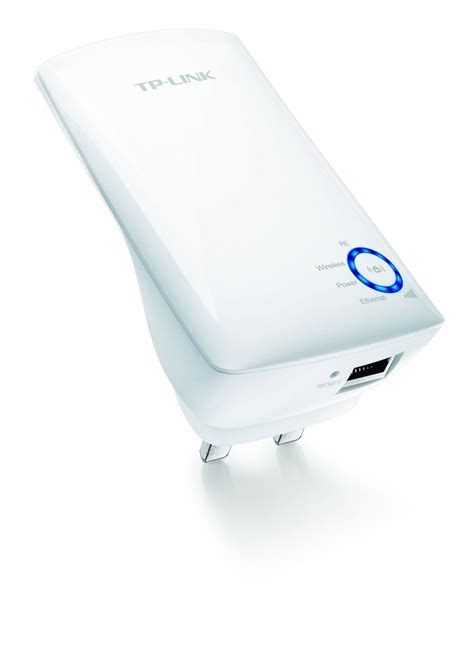 One of the things that most travelers look for in a wifi extender is its ease of use due to how often it will need to. TP-Link WiFi Signal Booster Range Extender Adapter Fast ...