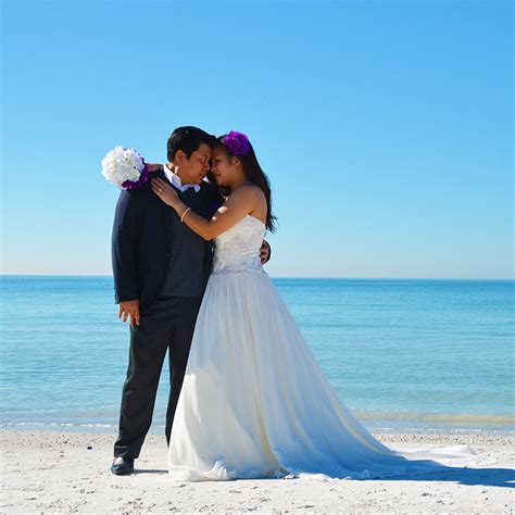 Lgbt Beach Wedding Ceremonies At The Beach Weddings Gulf Shores