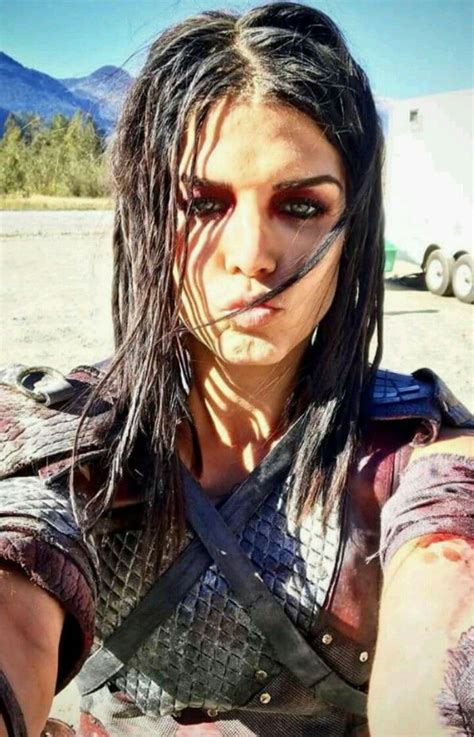 Octavia The 100 The 100 Cast Marie Avgeropoulos Cute School Uniforms