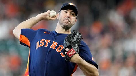 Justin Verlander Leaves Astros Game Early With Leg Injury Team Says