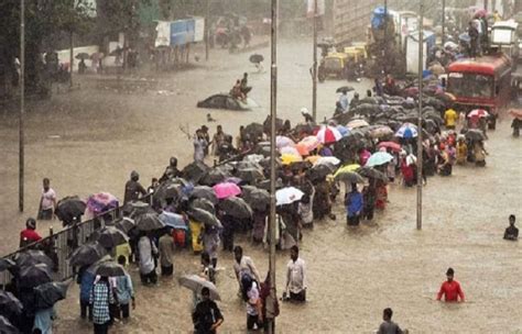 Heavy Rain In India Trips Floods Landslides At Least 125 Dead Such Tv