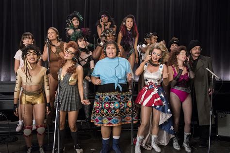 Glow Inside Season 2s Standout Show Within A Show Episode Rolling