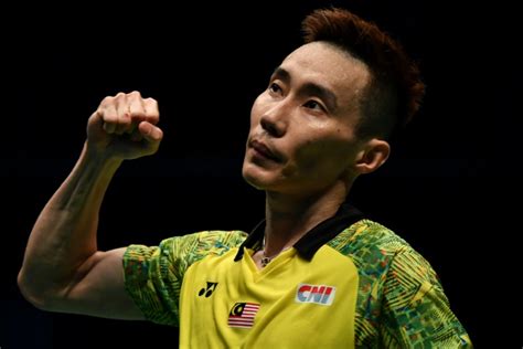 Lee chong wei and lin dan playing against each other in london olympics 2012. Chong Wei diagnosed with early stage nose cancer ...