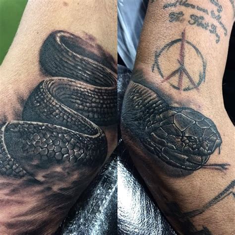Outstanding Realistic Snake Tattoos