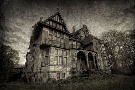 The Creepy House Creepy Houses Old Abandoned Houses