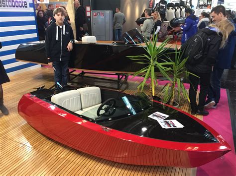 Bit Smaller Boat Electric Power Boat For Kids And Adults Power