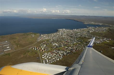 Keflavík Airport Reykjavík By Minibus Back To Iceland Travel