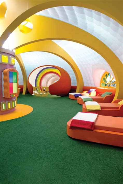 Discover The Mysterious House On The Teletubbies Set