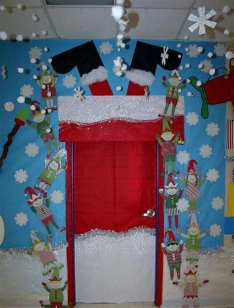 20 Creative Ideas For Decorating Doors For Christmas