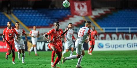 The home team santa fe appear to be the overwhelming favourites to win this match in the copa colombia competition against the visiting side america de cali on 19 november 2020, thursday. Santa Fe vs América: Cerrarán Transmilenio y se decretó ...