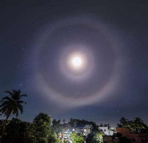 What Makes A Halo Around The Sun Or Moon