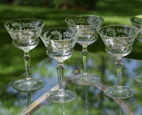 vintage etched cocktail glasses set of 6 mixologist craft cocktail glasses vintage cocktail