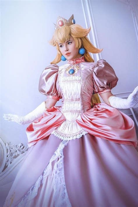 Princess Peach Cosplay By Le Atlass Gaming Peach Cosplay Princess Peach Cosplay Princess