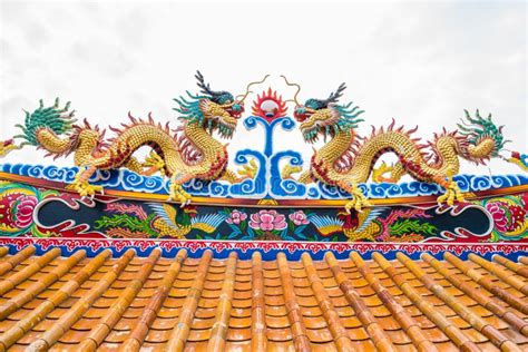 Twin Dragon On Chinese Temple Roof Top Stock Image Image Of Chinese