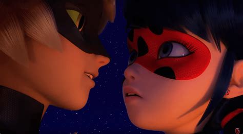 Ladybug And Cat Noir Kissing Drawings