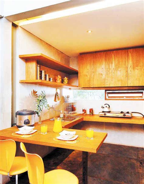 Bagi anda yang memiiki rumah mungil, anda tidak usah berkecil hati, dengan menggunakan desain ruang keluarga minimalis, anda juga bisa kok memiliki sebuah ruang. 10 Desain Dapur Menyatu Dengan Ruang Makan Minimalis Dan ...
