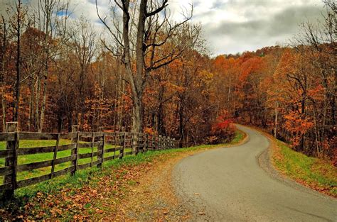 Country Roads Take Me Home Time Of The Year West Virginia The