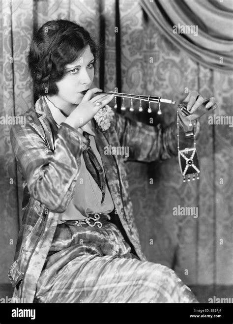 Retro Women Smoking Cigarettes Telegraph