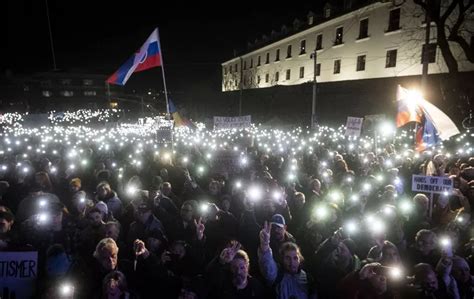 Slovačka na nogama Vlast želi smanjiti kazne za korupciju dio građana