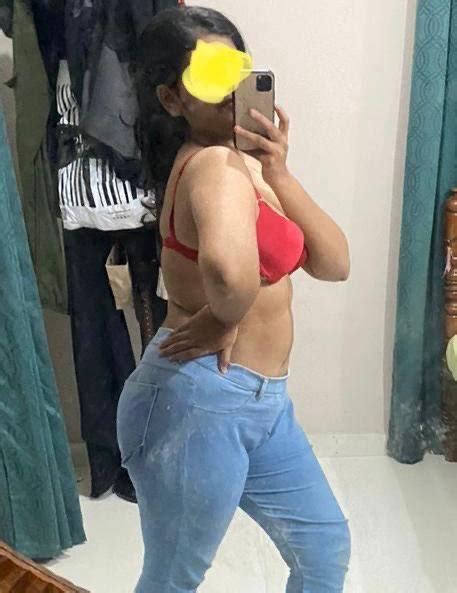 Desi Indian NRI Wife Sana Shows Off Her Slutty Side Sexy Indian Photos Fap Desi