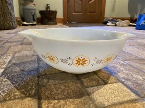 VINTAGE PYREX TOWN Country Cinderella Mixing Nesting 4QT Bowl 444