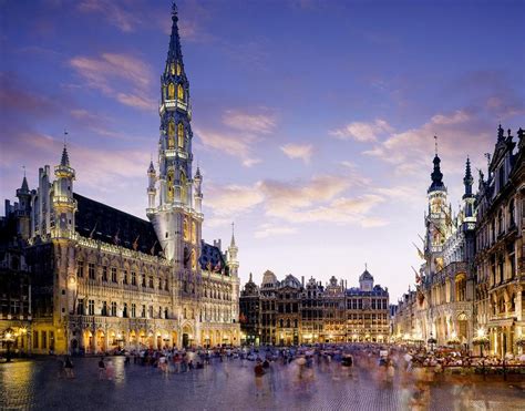 Hora bruselas con el horario de verano bélgica. Bruselas 2020 - Capital de Belgica y ciudad importante de ...