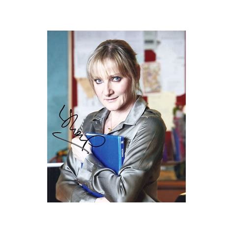For fans of the beautiful and talented actress lesley sharp. Autographe Lesley SHARP (Photo dédicacée)