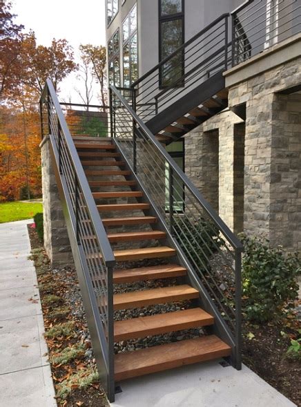 20 Simple Outdoor Stairs Design Ideas For House 2023