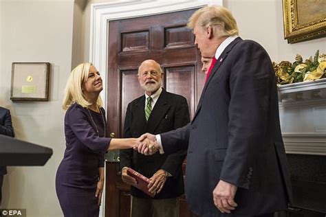 Trump Crashes Dhs Secretary Swearing In And Promotes Wall Express Digest