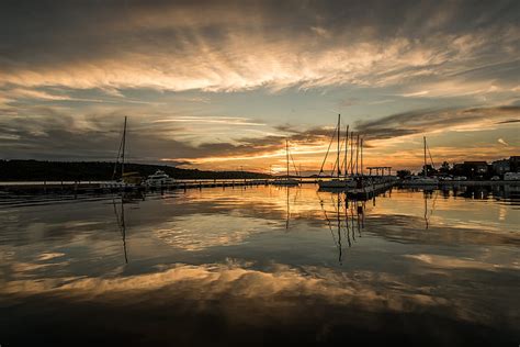 Pier Boats Yachts Lake Reflection Twilight Hd Wallpaper Peakpx