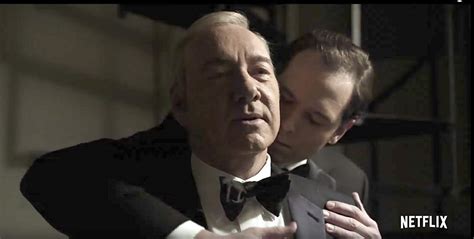Frank Underwood Gets Intimate With A Man In Season 5 House Of Cards Trailer Watch Towleroad